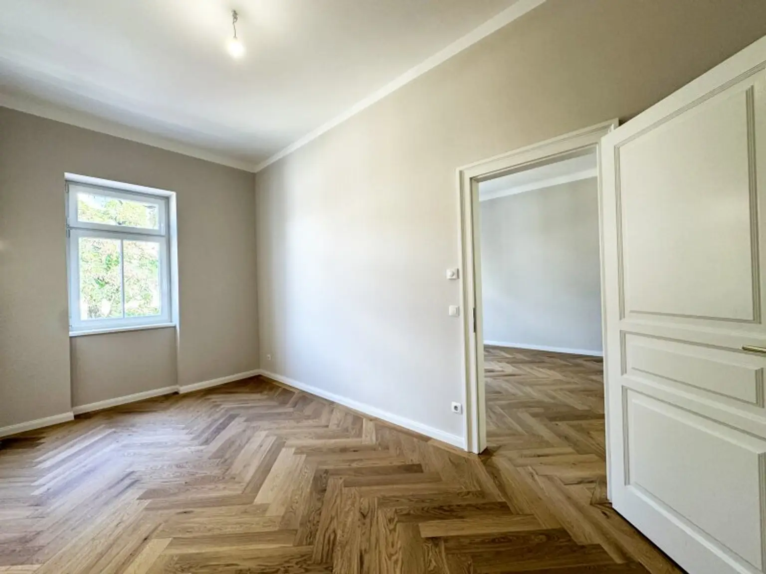 Eleganter Altbau zum Erstbezug direkt bei der U4 Ober St. Veit
