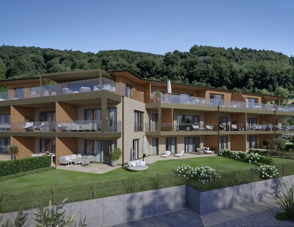 Moderne 2-Zimmer-Wohnung in Mattsee: Erstbezug mit Balkon und Seezugang