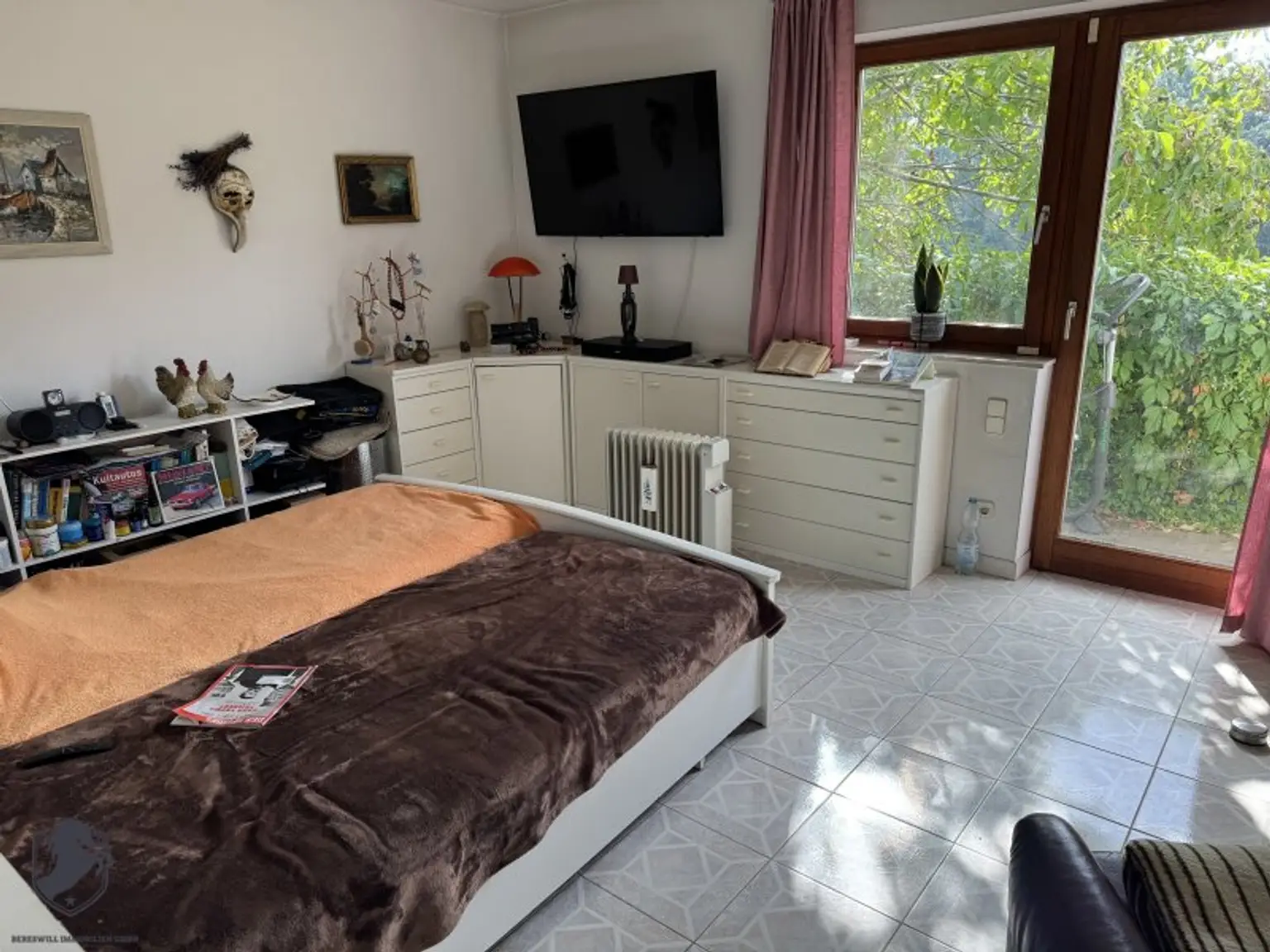 Einfamilienhaus mit großem Keller und traumhaftem Wald-Blick
