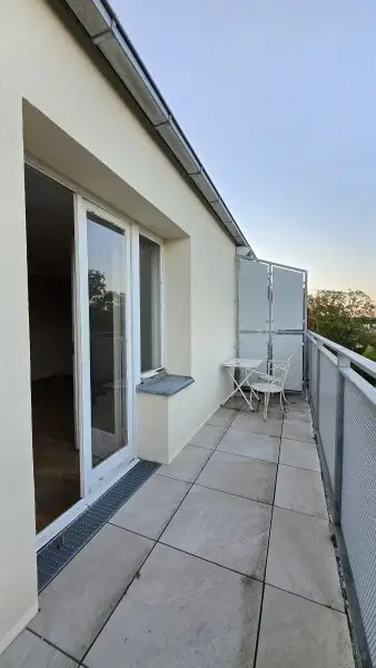 Traumhafter Grün-/Fernblick: 1-Zimmer-Wohnung mit Balkon - 4.Liftstock