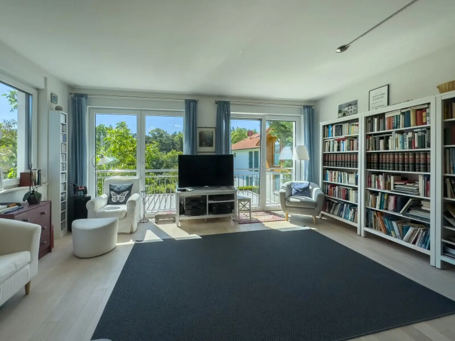 ATEMBERAUBENDER WEITBLICK - Dachgeschossmaisonette in Sackgassenlage
