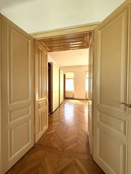 AltbauWohnung - Erstbezug nach Sanierung