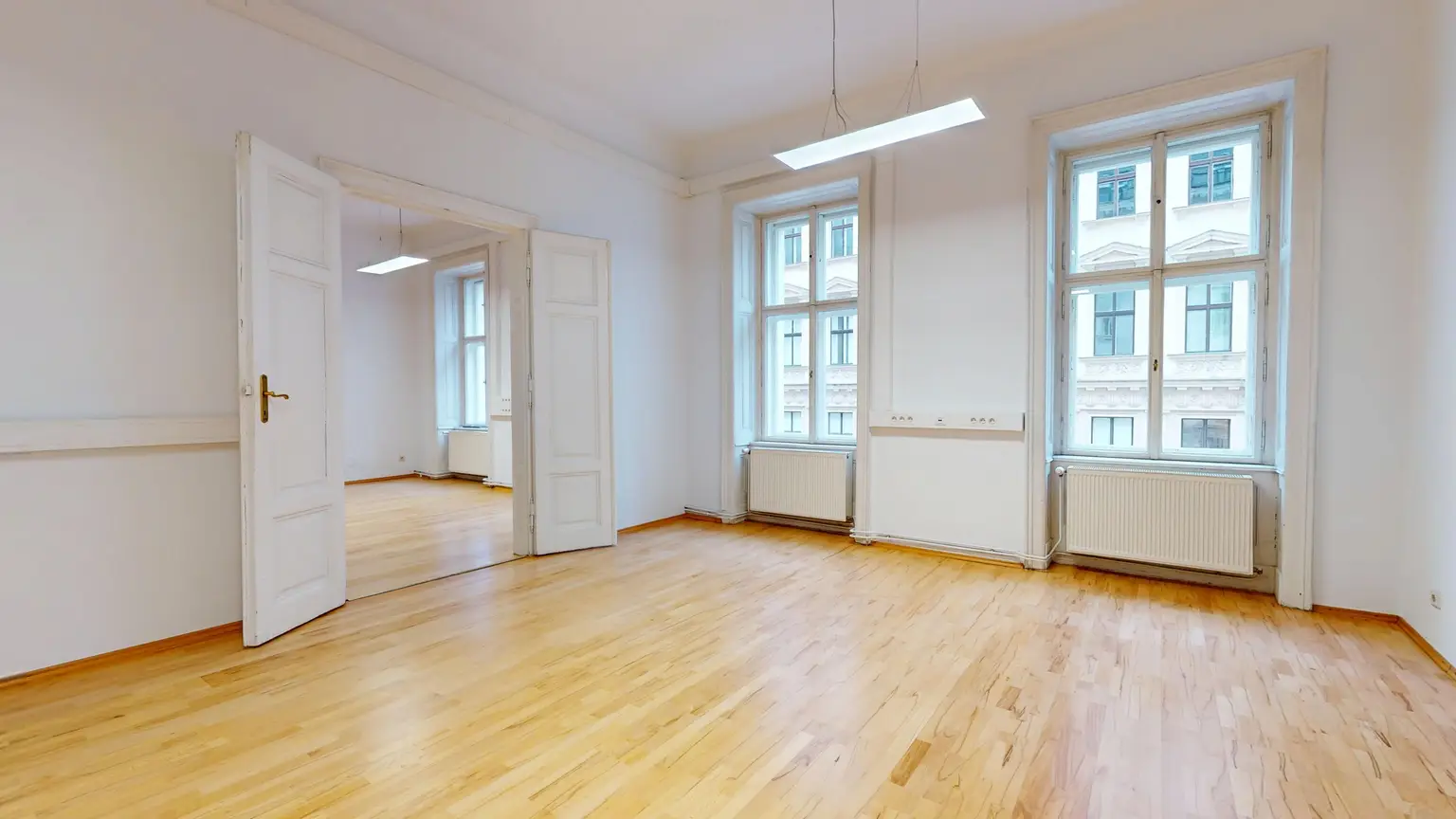 Elisabethstraße: Büroräumlichkeiten mit klassischen Altbau-Elementen - EDV-Verkabelung