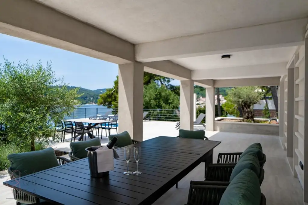 Steinvilla direkt am Meer – Exklusives Anwesen auf der Insel Brač