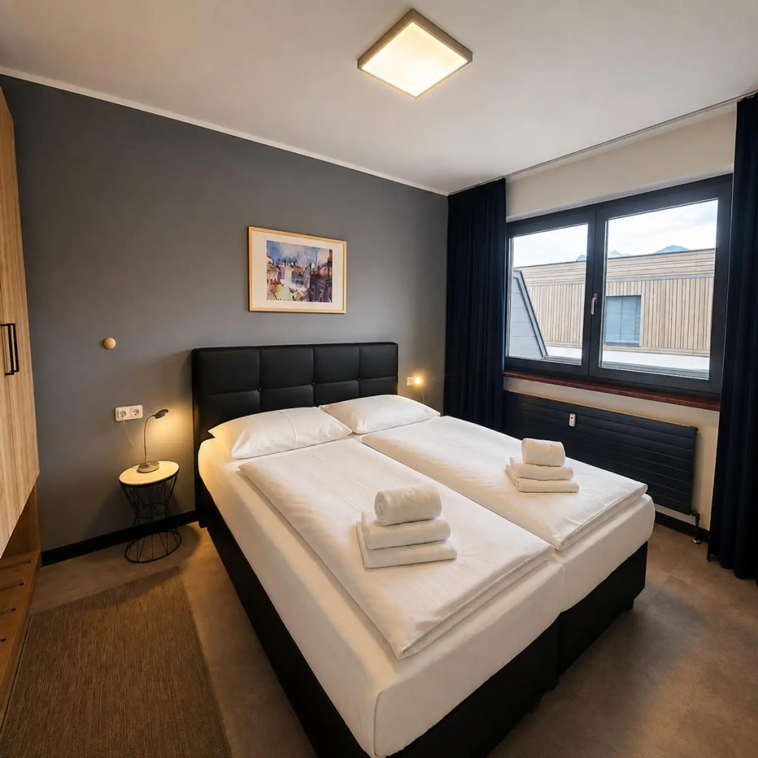 Schlafzimmer 1