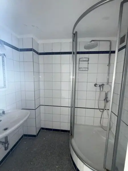 Charmanter Neubau mit modernem Komfort und Klimaanlage!