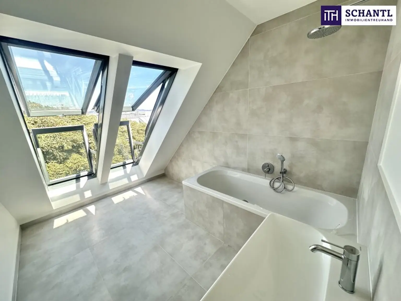 BEZUGSFERTIG! Ihr geniales Penthouse mit 175 m² Wohnfläche und 72 m² Dachterrasse on TOP + privater Liftfahrt!