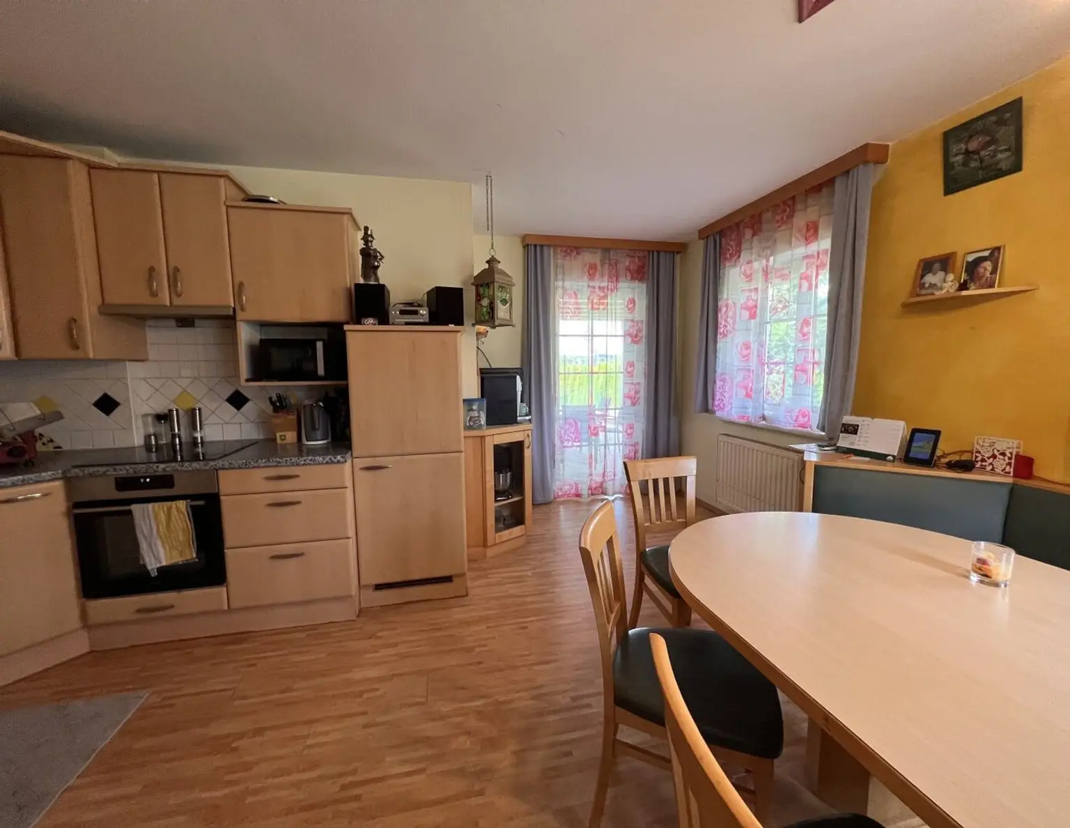 Ruhig gelegenes Wohnhaus für Naturliebhaber mit viel Platz zum Genießen.