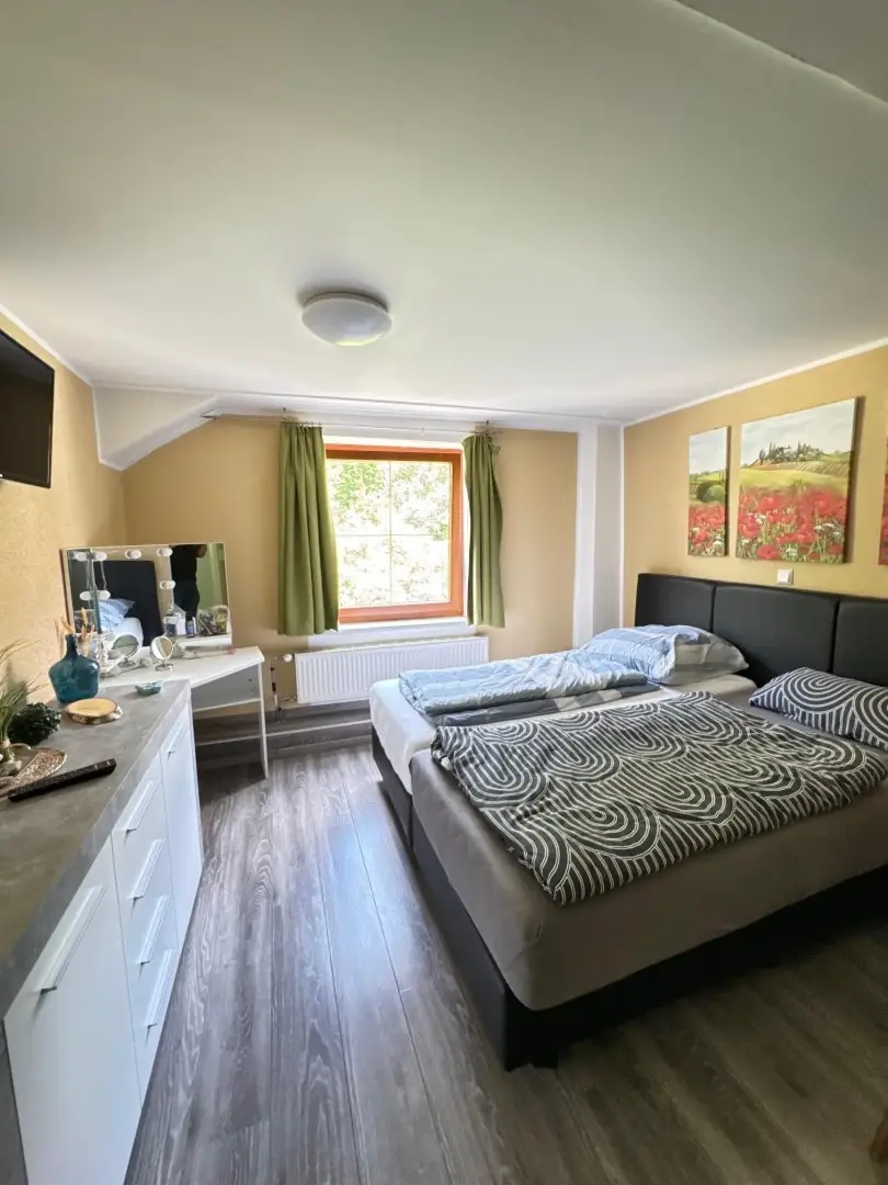 Gasthaus in Leoben-Göss | großzügiger Garten | inkl. Nebengebäude und Carport | 5 Gästezimmer | IMS Immobilien KG