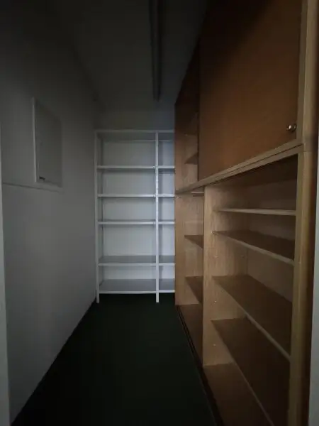 Repräsentative Büro mit Stellplatz- oder Praxisfläche in 1040 Wien