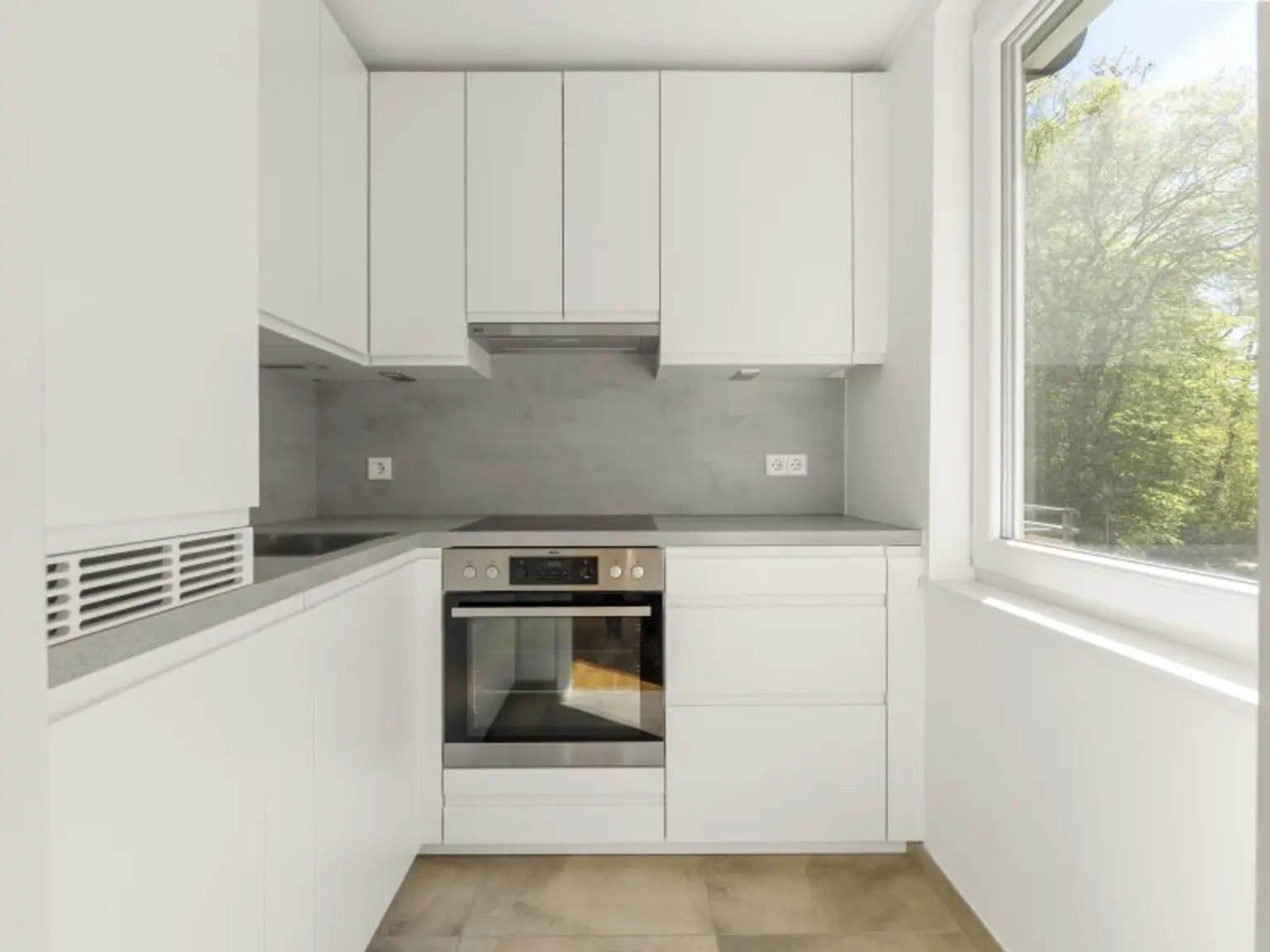 TOP Wohnung oder Ferienwohnung in Krumpendorf am Wörthersee mit Parkplatz - direkte Seenähe