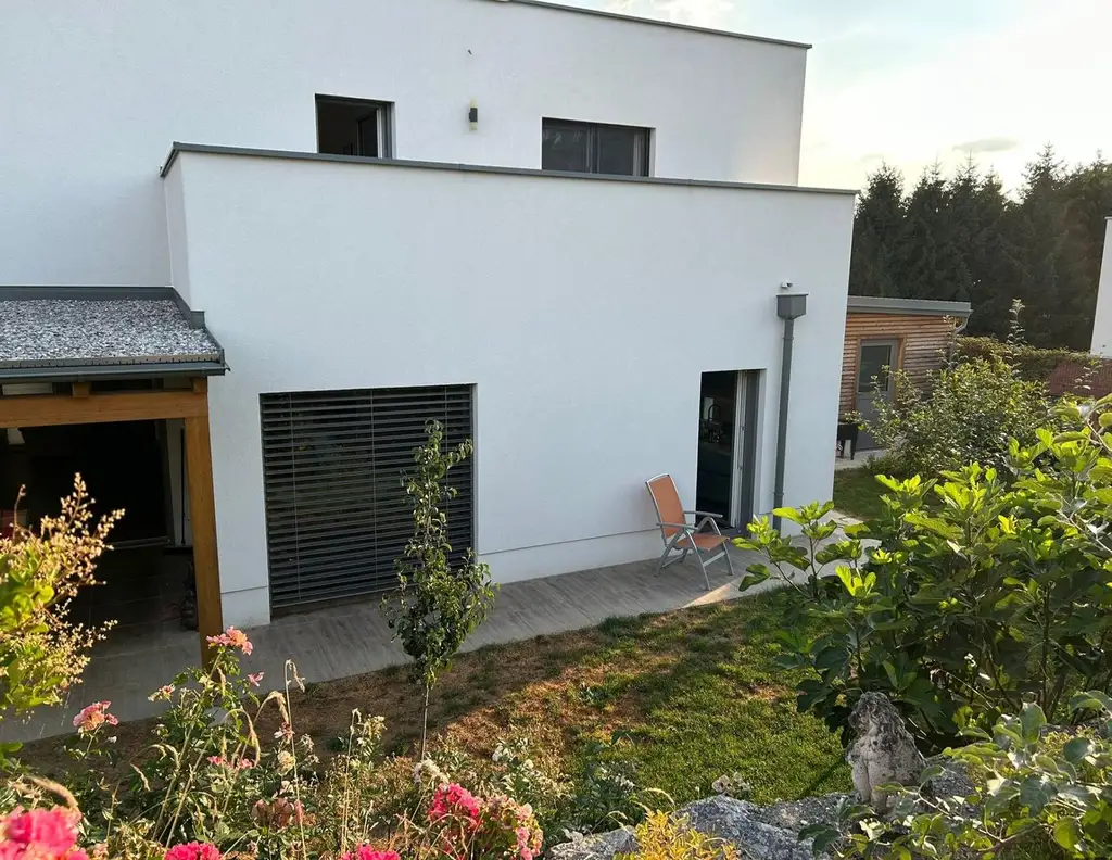 Einziehen & Wohlfühlen - modernes Wohnhaus mit Stil & Raum