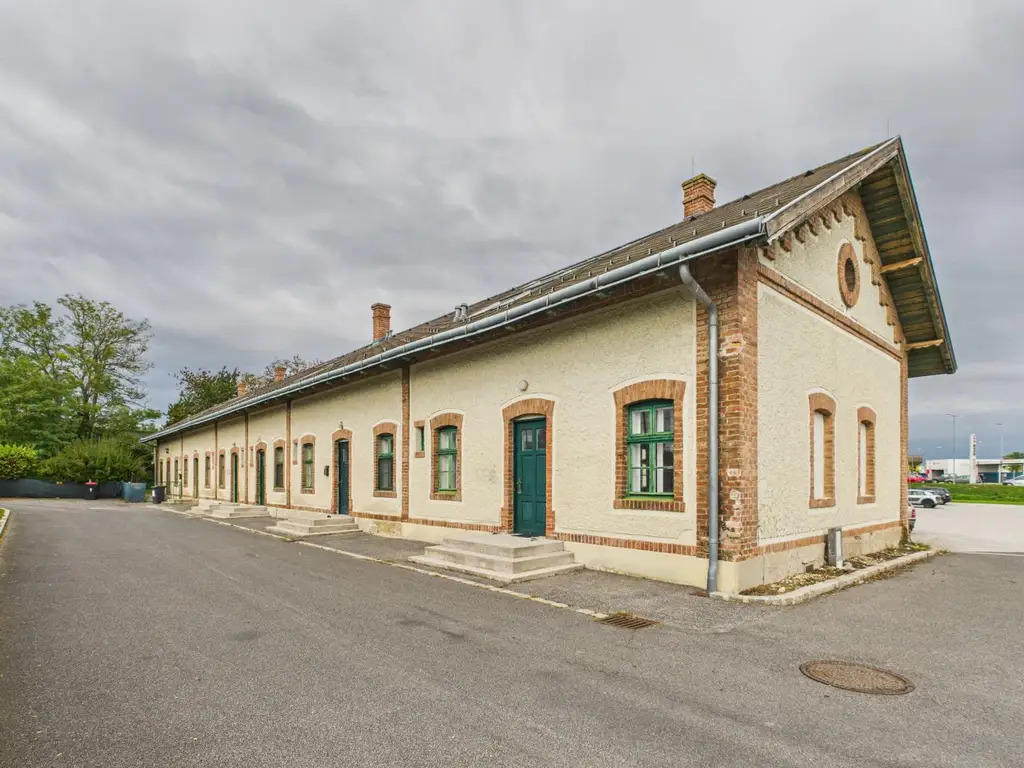 3 Bürohäuser, 38 Parkplätze in Toplage, hochfrequentiert, beste Infrastruktur