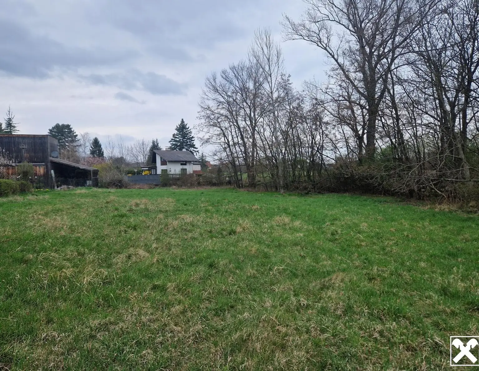 BAUEN UND WOHNEN DIREKT AN DEN DONAUAUEN MIT FREIEM, UNVERBAUTEM AUS- UND FERNBLICK DIREKT AN FELDER ANGRENZEND IN AUSGEZEICHNETER WOHNLAGE VON SEEBARN AM WAGRAM