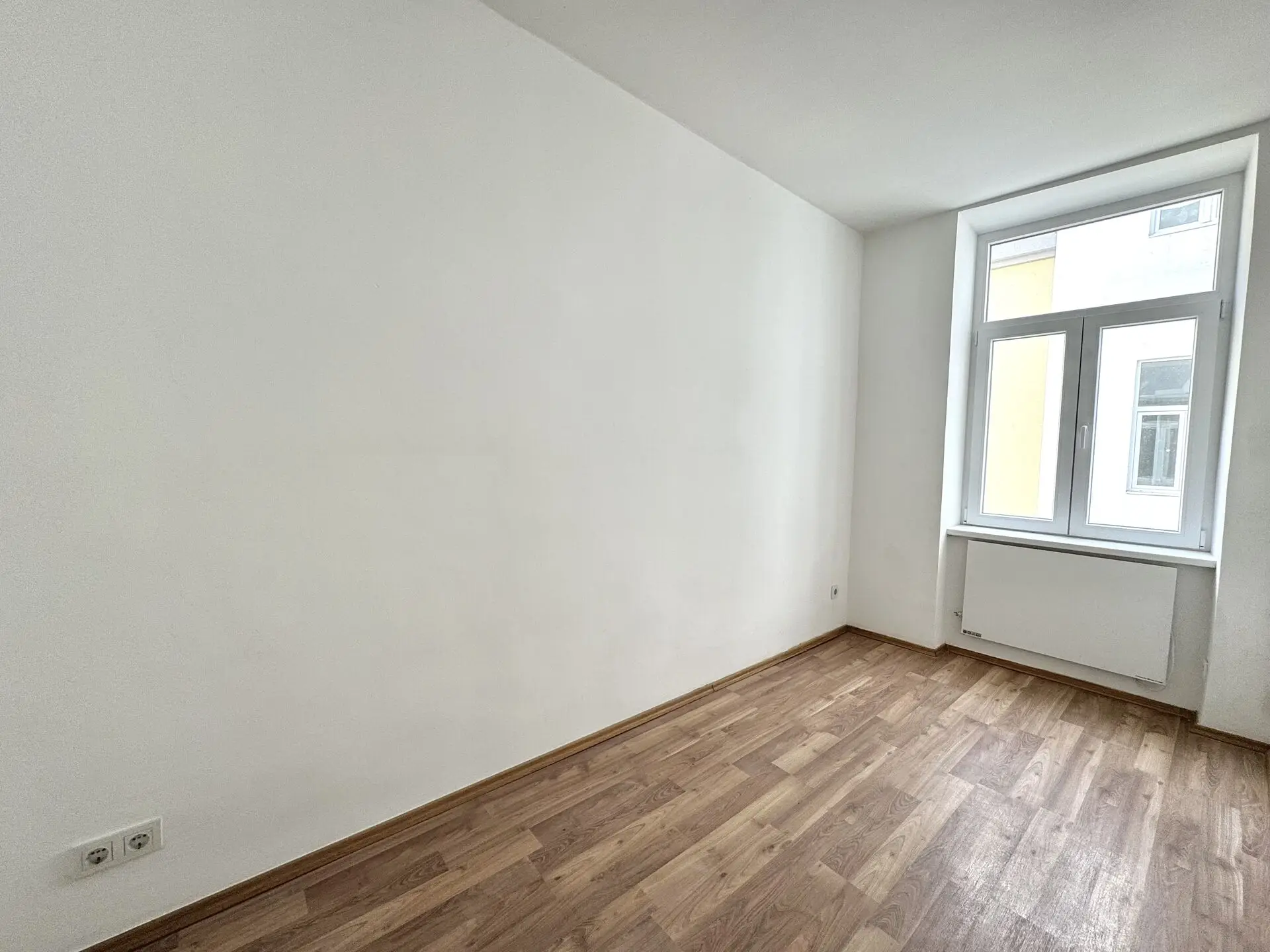 20251118_102148596_iOS