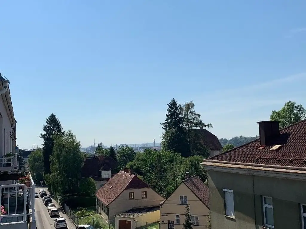 LINZ/URFAHR (AUBERG) : TOP-Mietwohnung ca. 42 m2 (2 Zimmer) +  BALKON mit Pöstlingbergblick +  KÜCHE