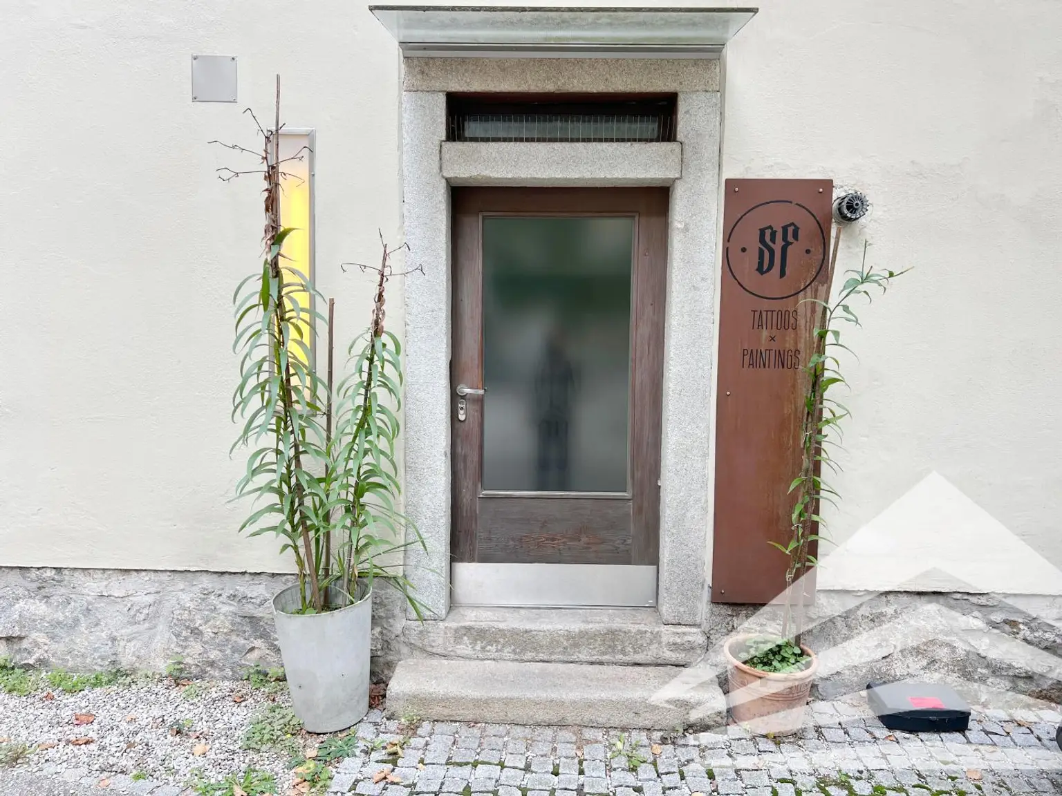 Schönes Gewölbe-Atelier in der Klammstrasse - sofort verfügbar!