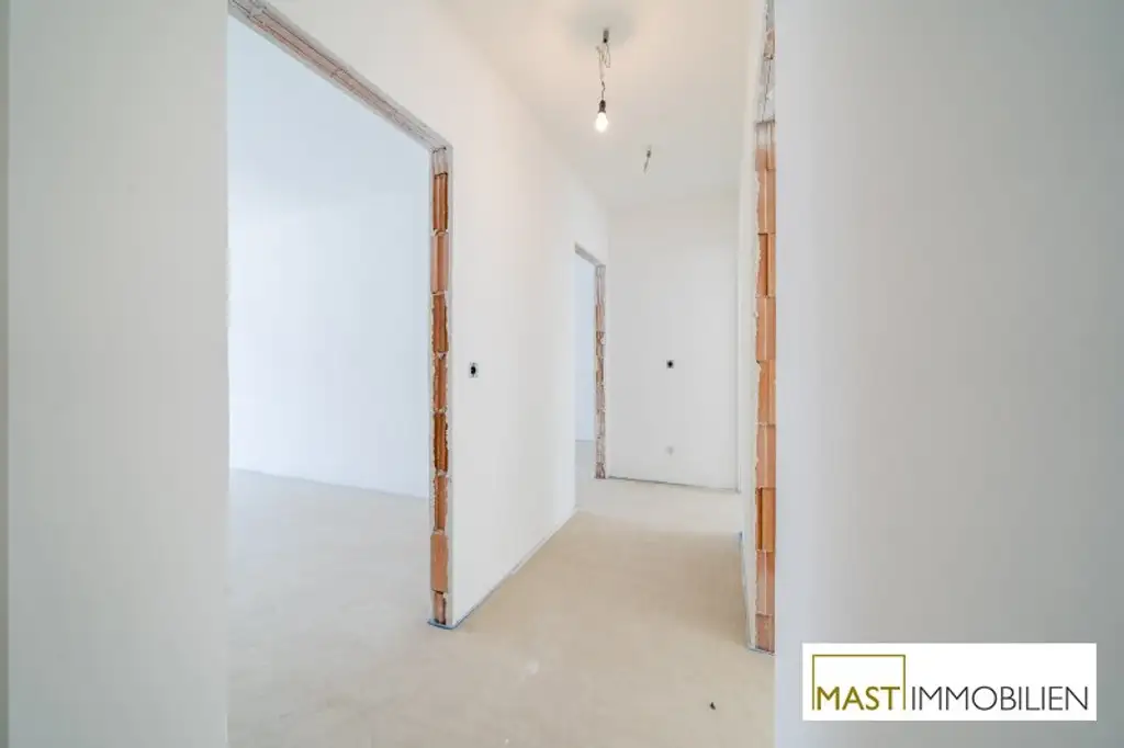 5-Zimmer Reihenhaus in Strasshof in Zentrumslage – Wohnen im Grünen bei Wien!
