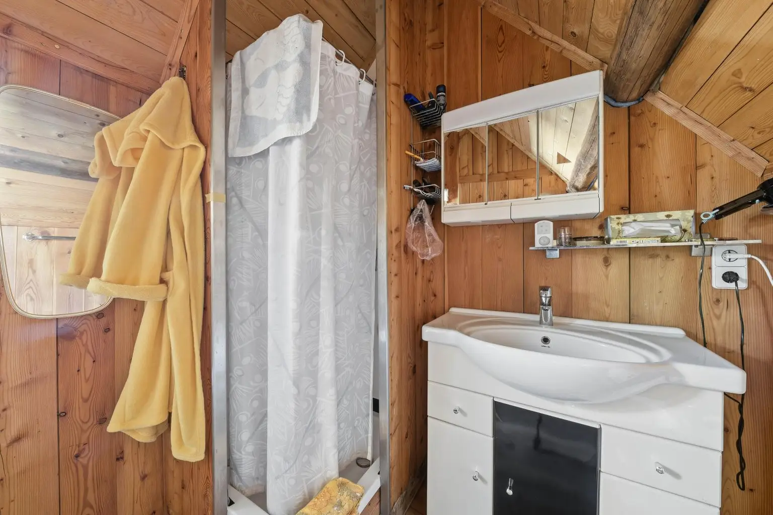 Weinkultur erleben im Ort für Genießer – Weinkeller, Presshaus & Weingarten vereint