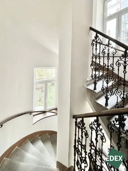 Sanierungsbedürftige 1,5-Zimmer-Altbauwohnung in guter Lage in Meidling