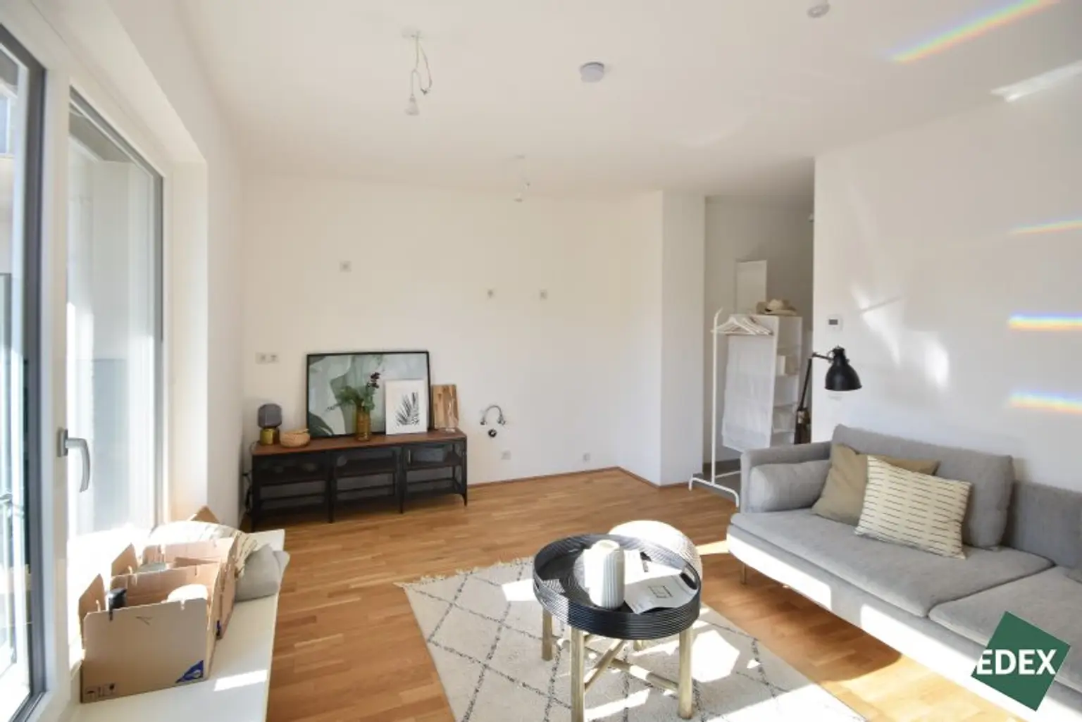 ERSTBEZUG | 2,5-Zimmer-Eigentumswohnung mit Atelier und Garten