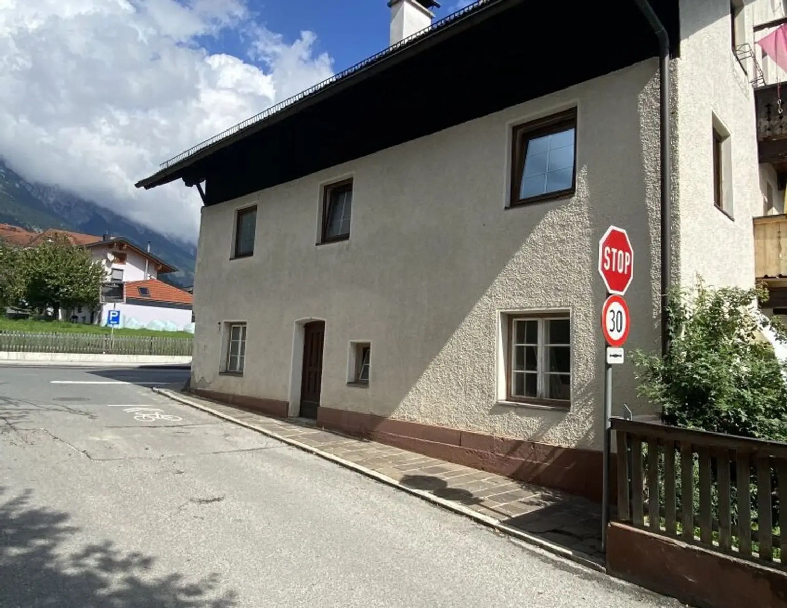 Grundstück mit viel Potenzial und Altbestand in Absam