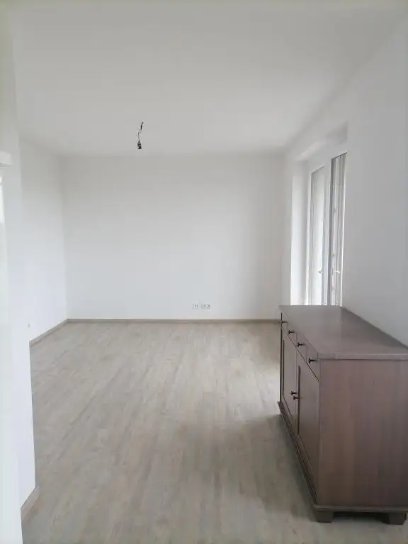 Tolle Wohnung mit Loggia und Parkplatz