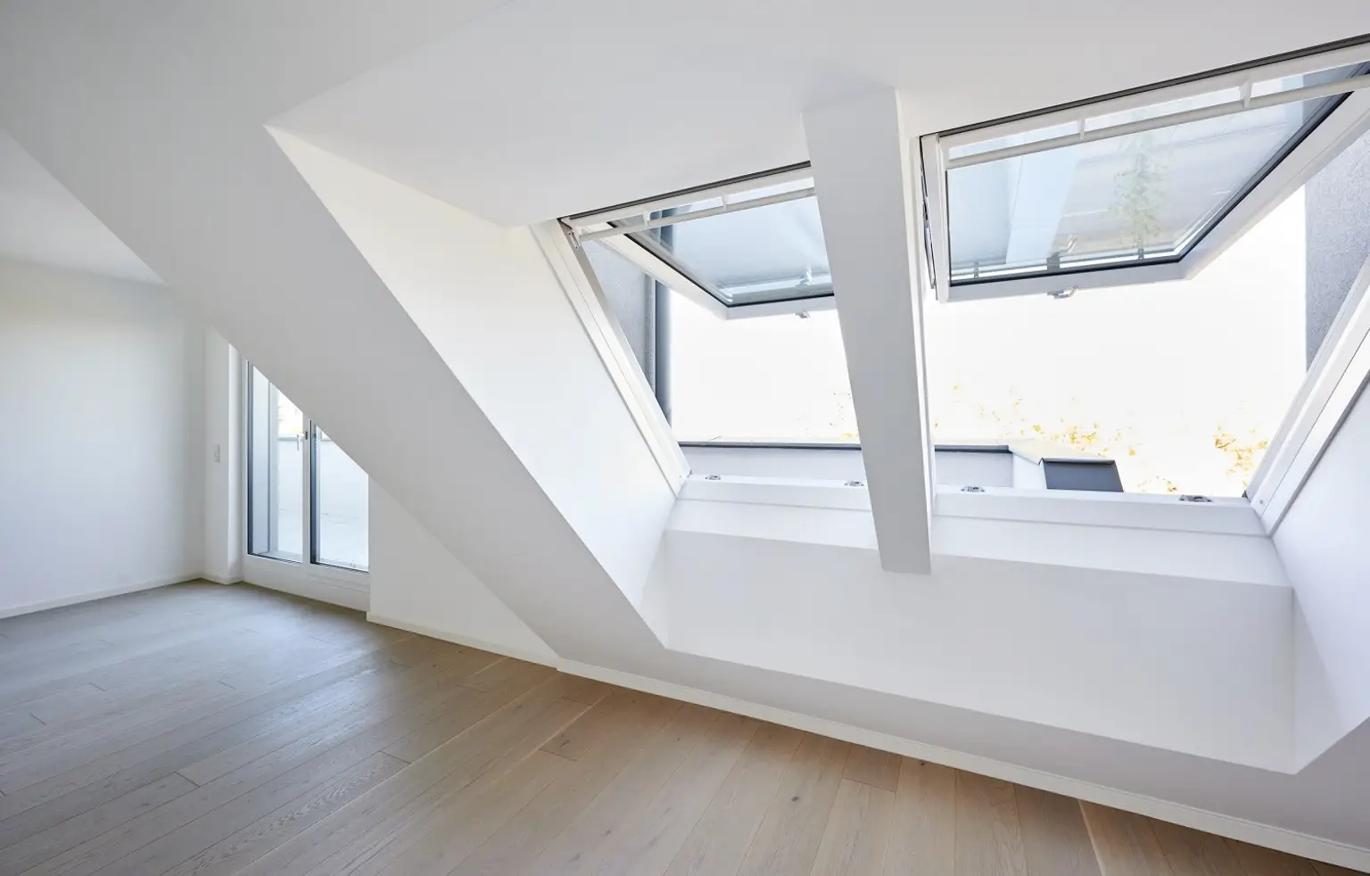 Grün. Sonnig. Zuhause! – 3-Zimmer-Traum mit Terrasse nahe der Donau!
 - ERSTBEZUG!