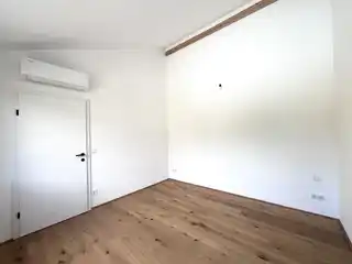 Zimmer 4