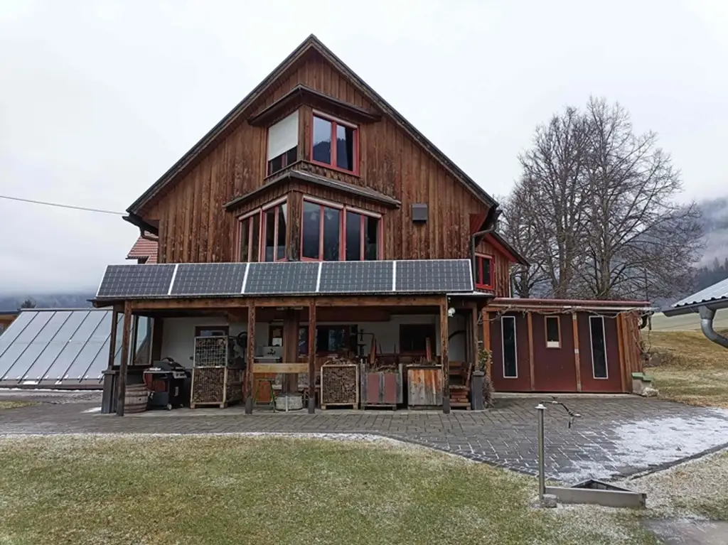 Renoviertes Wohnhaus mit großen Wohnräumen in Tragöss - Nahe Grüner See - zu kaufen !