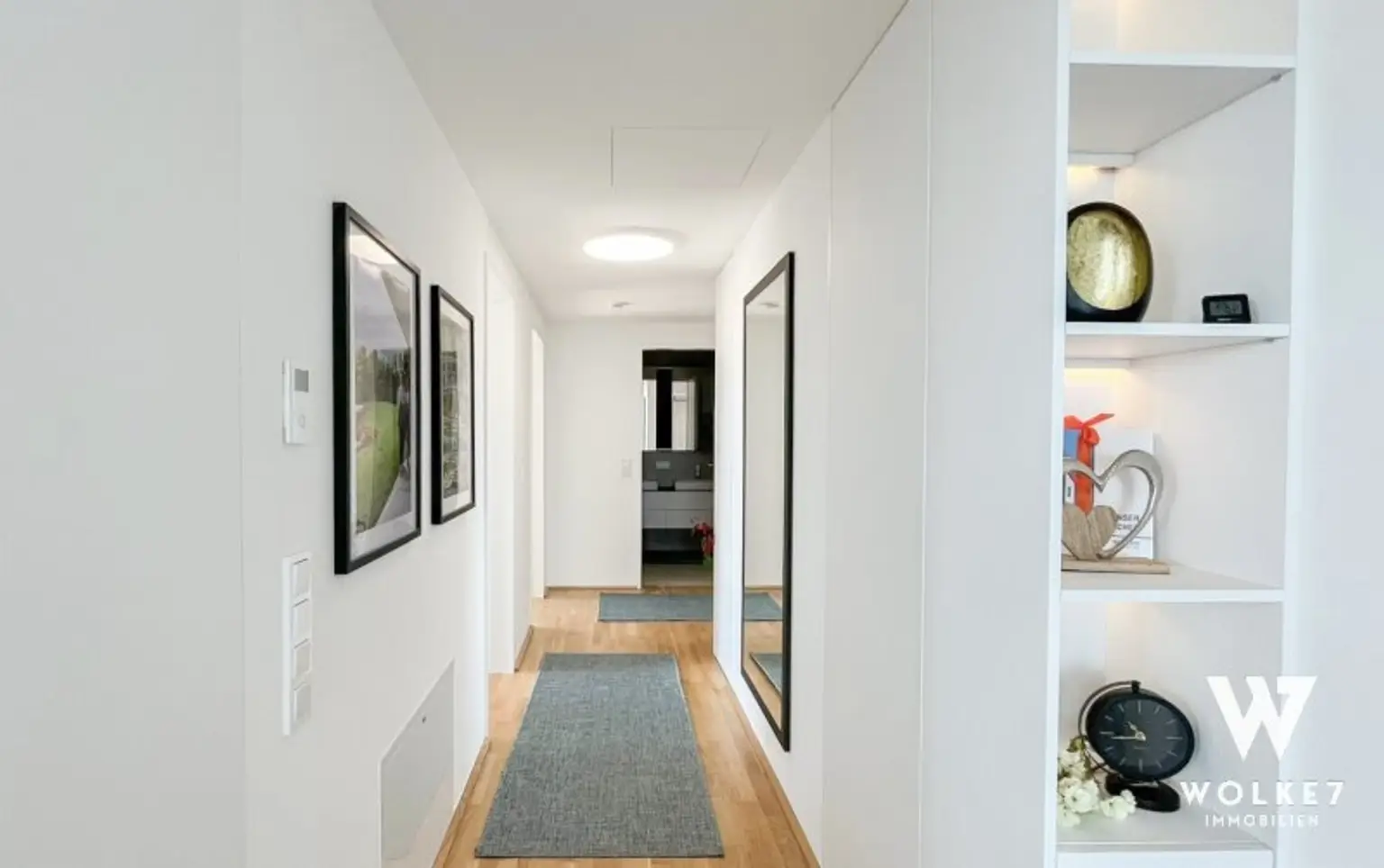 Exklusive 3-Zimmer-Residenz im Marina Tower – 16. Etage mit Donaupanorama