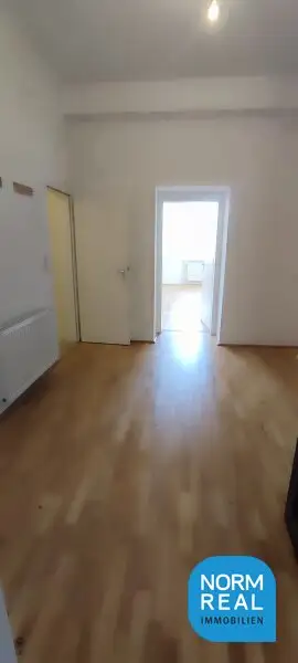 2 Zimmerwohnung Altbau