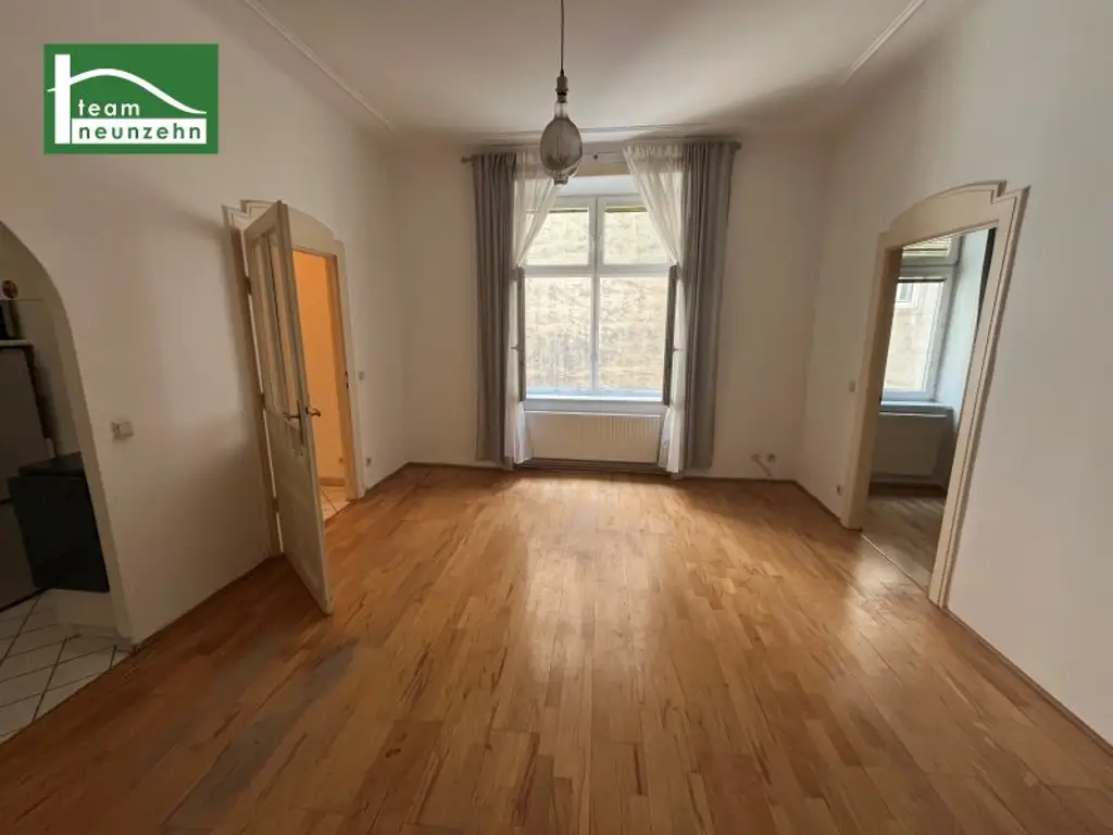 PROVISONSFREI BIS ENDE AUGUST! BEI DER ECKE NEUBAUGASSE! LEISTBARE GEBRAUCHTE WOHNUNG IN HOFRUHELAGE! SCHÖNES ALTBAUHAUS! SEHR ZENTRAL! Für Eigennutzer aber auch Anleger.