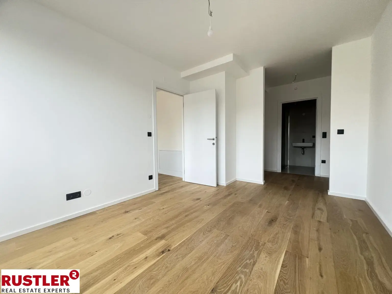 Top moderne Dachgeschosswohnung mit Terrasse & Fernblick | Erstbezug am Reinlpark