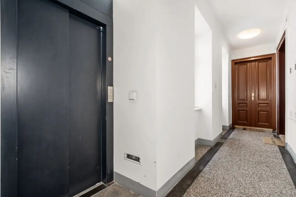 Ruhige, moderne 2-Zimmer Altbauwohnung in Zentrumsnähe! +++ RE/MAX Trend +++