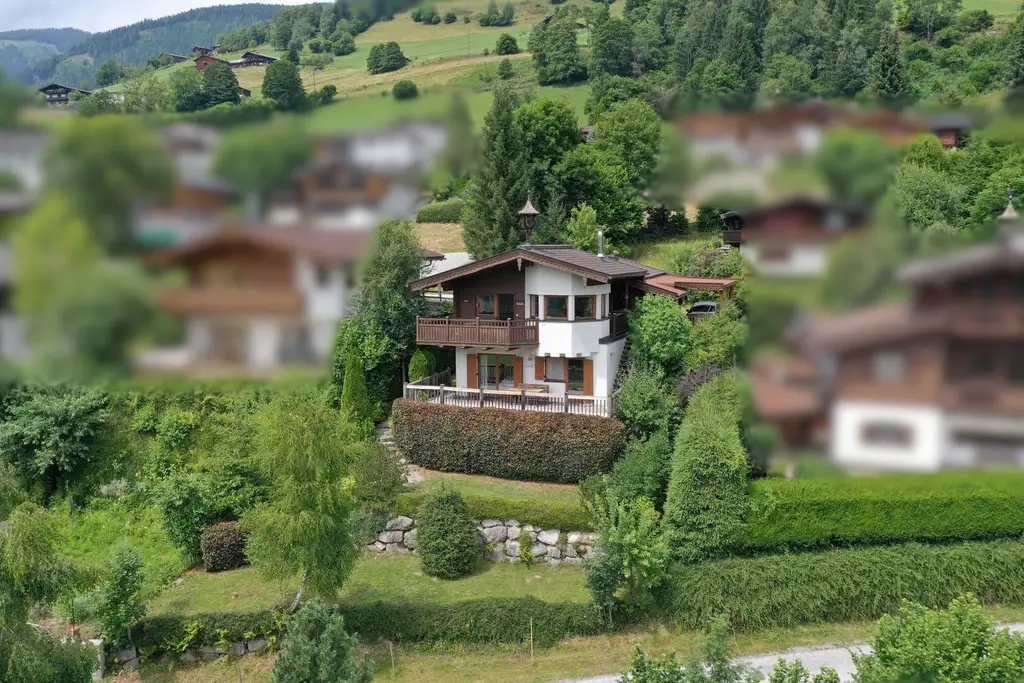 Preisgesenkt! Alpines Ferienhaus mit seltener Zweitwohnsitz-Widmung – sensationeller Ausblick und Ruhe in den Hohen Tauern