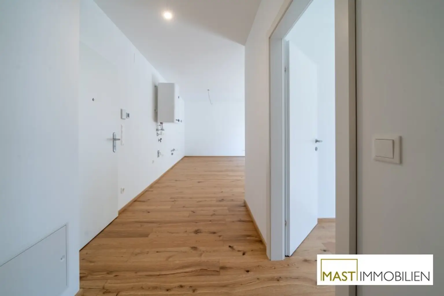 *Sommer 2025* Provisionsfreie 2-Zimmer Wohnung mit 12 qm Loggia!