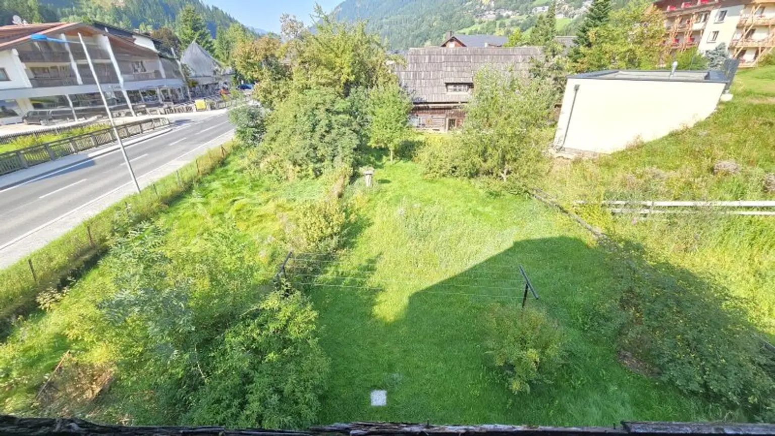 Mehrfamilienhaus mit schönem Grundstück. Zu Fuß zur Therme und zum Skilift - Bad Kleinkirchheim.