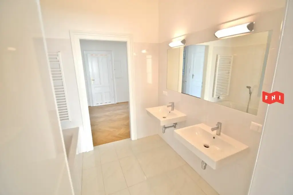 Unbefristete 4 Zimmer Stilaltbauwohnung Nähe Lycèe Francais & Palais Liechtenstein