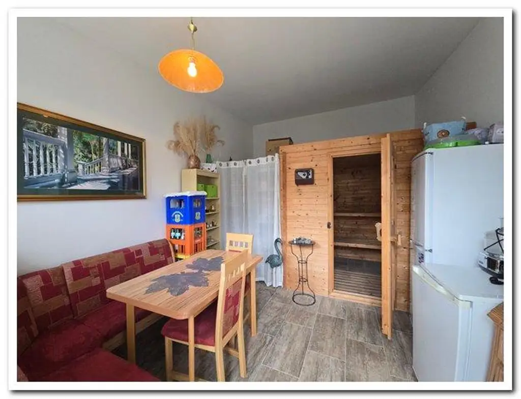 2042 Großnondorf/Guntersdorf: Große Liegenschaft - ideal für Tierhaltung - mit großem Einfamilienhaus samt gewerblichem Zubau