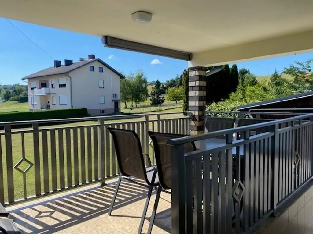 Wohnen & Wertanlage - Einfamilienhaus mit großem Garten/Baugrund in Olbendorf