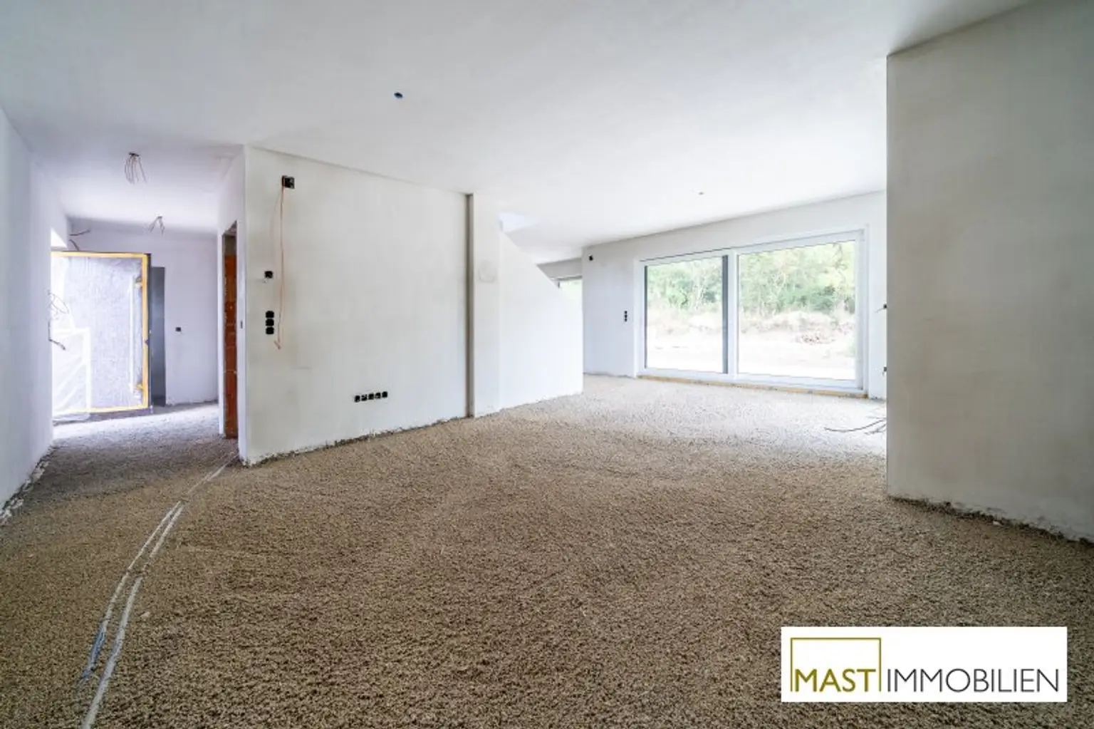 ERSTBEZUG - Modernes Einfamilienhaus mit 148 m² Wohnfläche, Balkon, Terrasse & 2 PKW-Stellplätzen in Strasshof – belagsfertig!