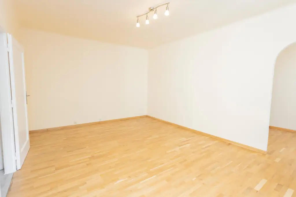 Ruhig. Hell. Zentral. 2-Zimmer-Wohnung mit Lift im 20. Bezirk