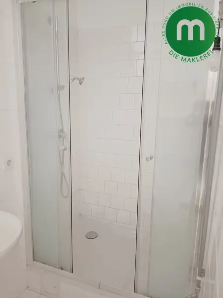 Unbefristete Miete: geräumiger 2-Zimmer-Altbau