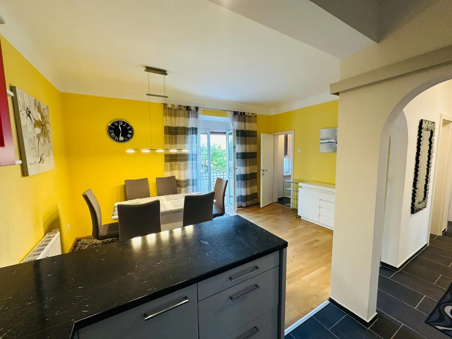 Schöne 3-Zimmer-Wohnung mit Balkon in zentraler Lage