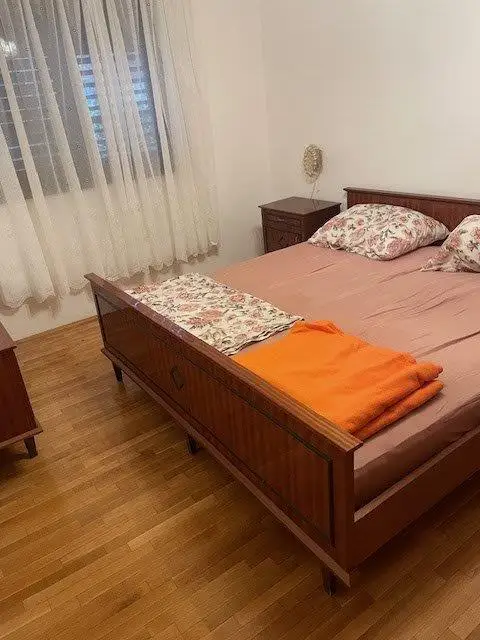 Crikvenica/Kacjak: Apartmenthaus mit 5 Wohneinheiten, nur 140 Meter vom Strand entfernt!