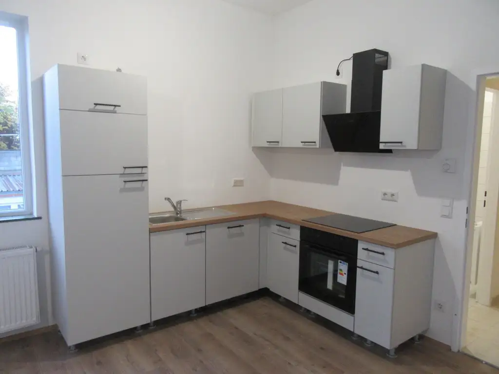 NÄHE LEOPOLDAUER PLATZ – NEU RENOVIERTES 2-ZIMMER APARTMENT MIT BALKON