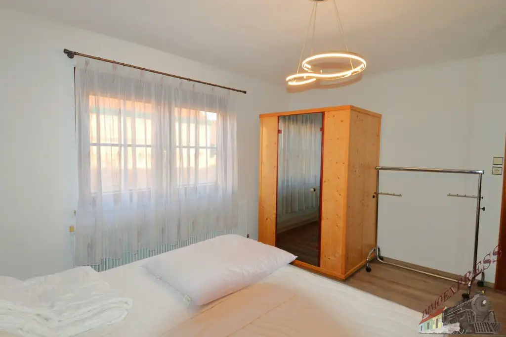 Gepflegtes Einfamilienhaus - Doppelcarport - Garage - neue Pelletheizung mit Solaranlage