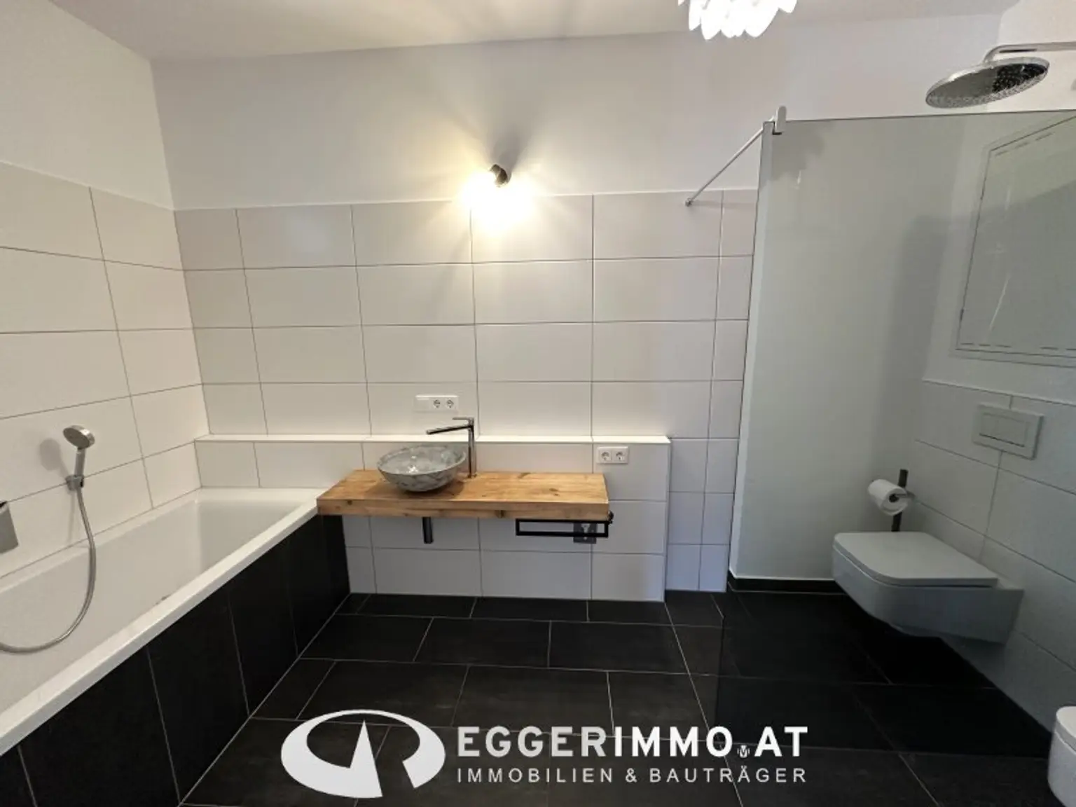 5700 Zell am See / Sonnengarten Limberg; Large family apartment: 92m² maisonette 4 room apartment with terrace, private garden, underground parking,