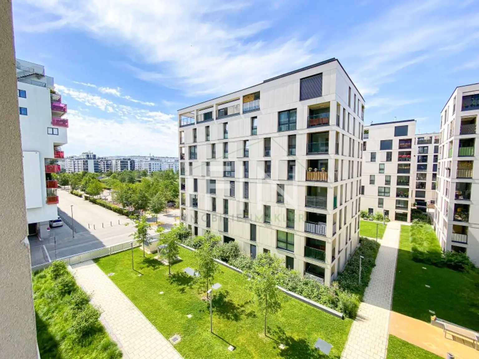 Helle Wohnung mit großer Freifläche und Parkblick im 2. Bezirk!